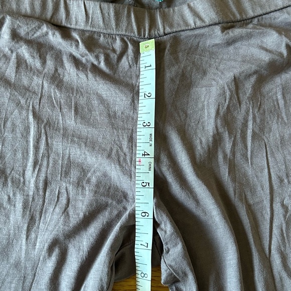 *NWOT* Velvet by Graham & Spencer Leggings - Picture 4 of 5